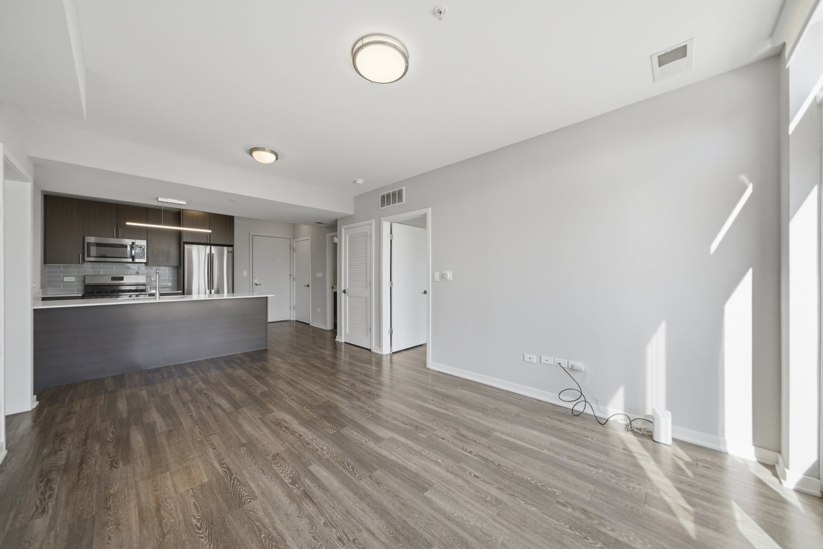 1552 N North Park Avenue 704