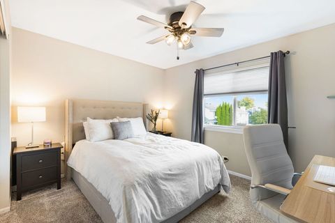 Tiny photo for 36253 N Bridlewood Avenue, Gurnee, IL 60031 (MLS # 12505810)