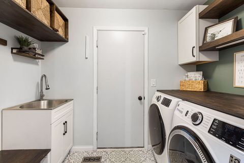 Tiny photo for 36253 N Bridlewood Avenue, Gurnee, IL 60031 (MLS # 12505810)