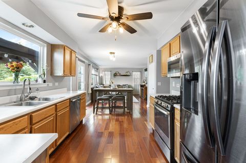 Tiny photo for 36253 N Bridlewood Avenue, Gurnee, IL 60031 (MLS # 12505810)