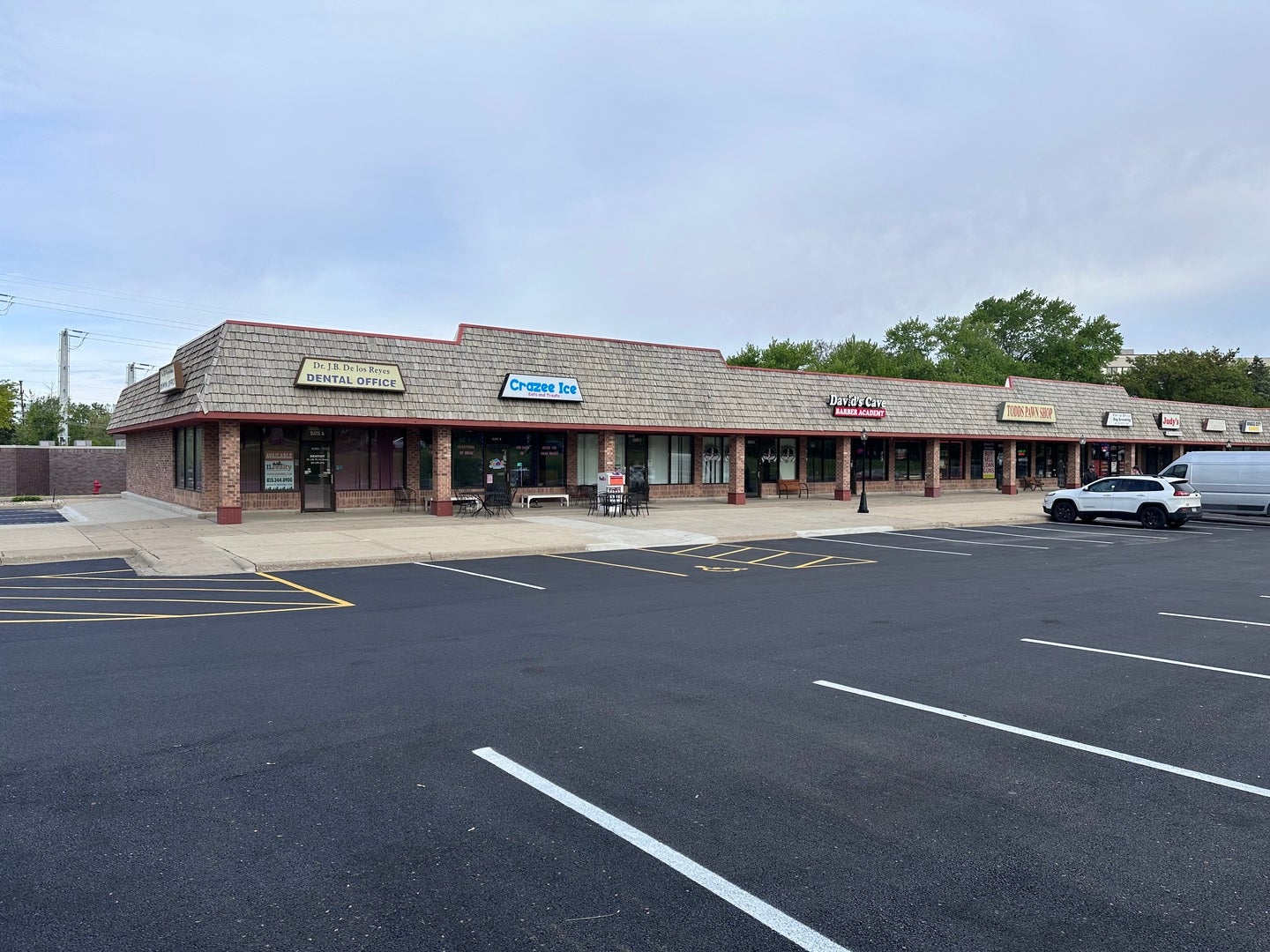 Photo 1 of 3 — 300 N Milwaukee Avenue C, Lake Villa, IL 60046