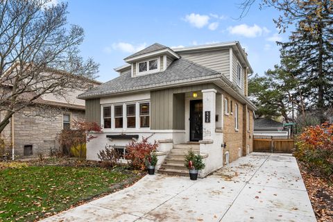 Photo of 6226 N Niagara Avenue, Chicago, IL 60631 (MLS # 12517821)