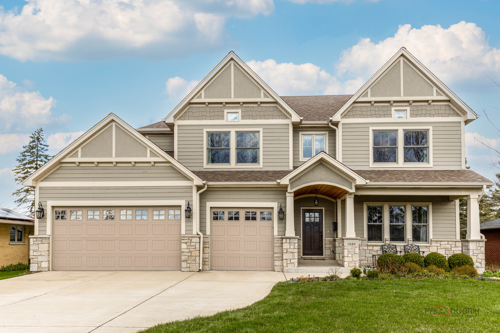 Arlington Heights, Illinois, 60004, United States, 5 Bedrooms Bedrooms, ,5 BathroomsBathrooms,Residential,Active,2035101