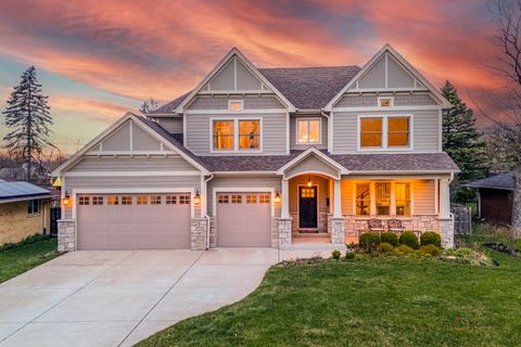 1849 N Chestnut Avenue Arlington Heights IL 60004