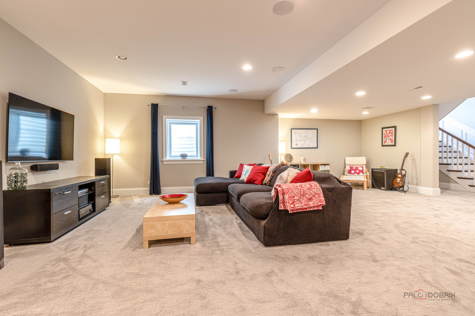 Arlington Heights, Illinois, 60004, United States, 5 Bedrooms Bedrooms, ,5 BathroomsBathrooms,Residential,Active,2035101