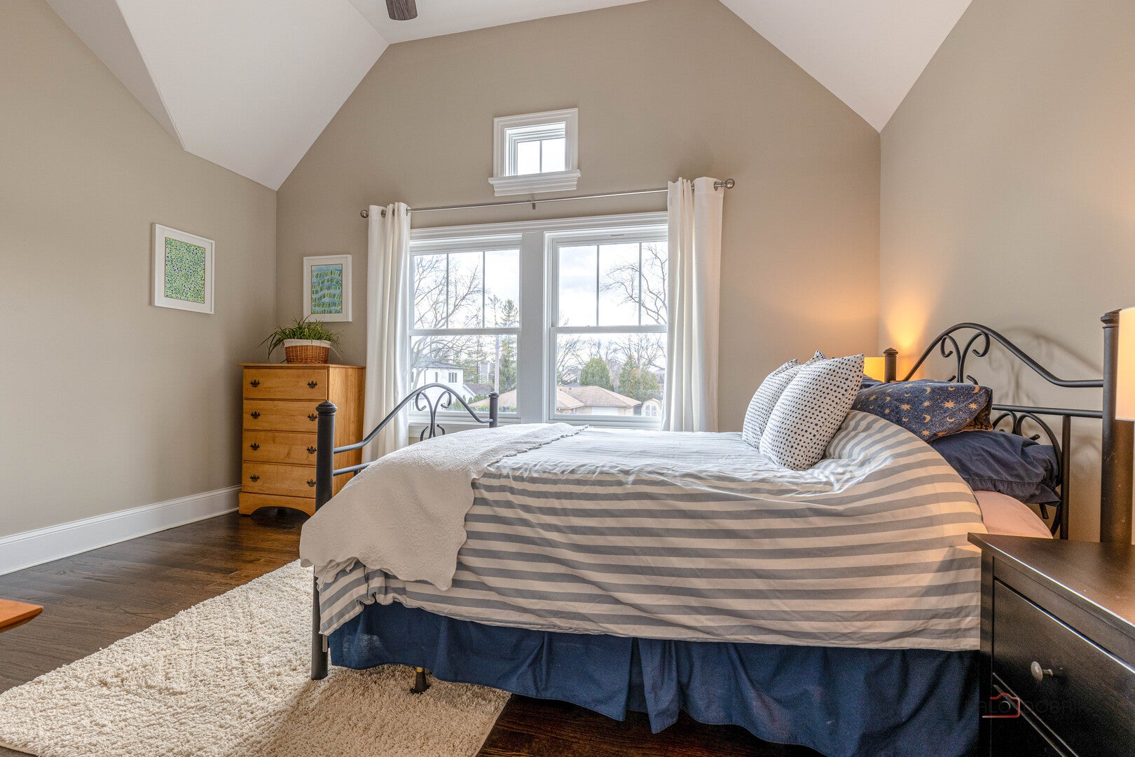 Arlington Heights, Illinois, 60004, United States, 5 Bedrooms Bedrooms, ,5 BathroomsBathrooms,Residential,Active,2035101