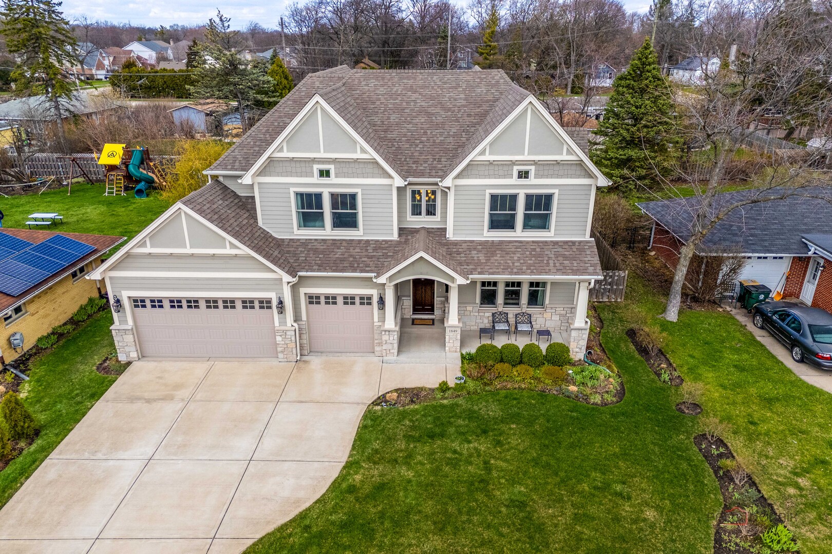 Arlington Heights, Illinois, 60004, United States, 5 Bedrooms Bedrooms, ,5 BathroomsBathrooms,Residential,Active,2035101