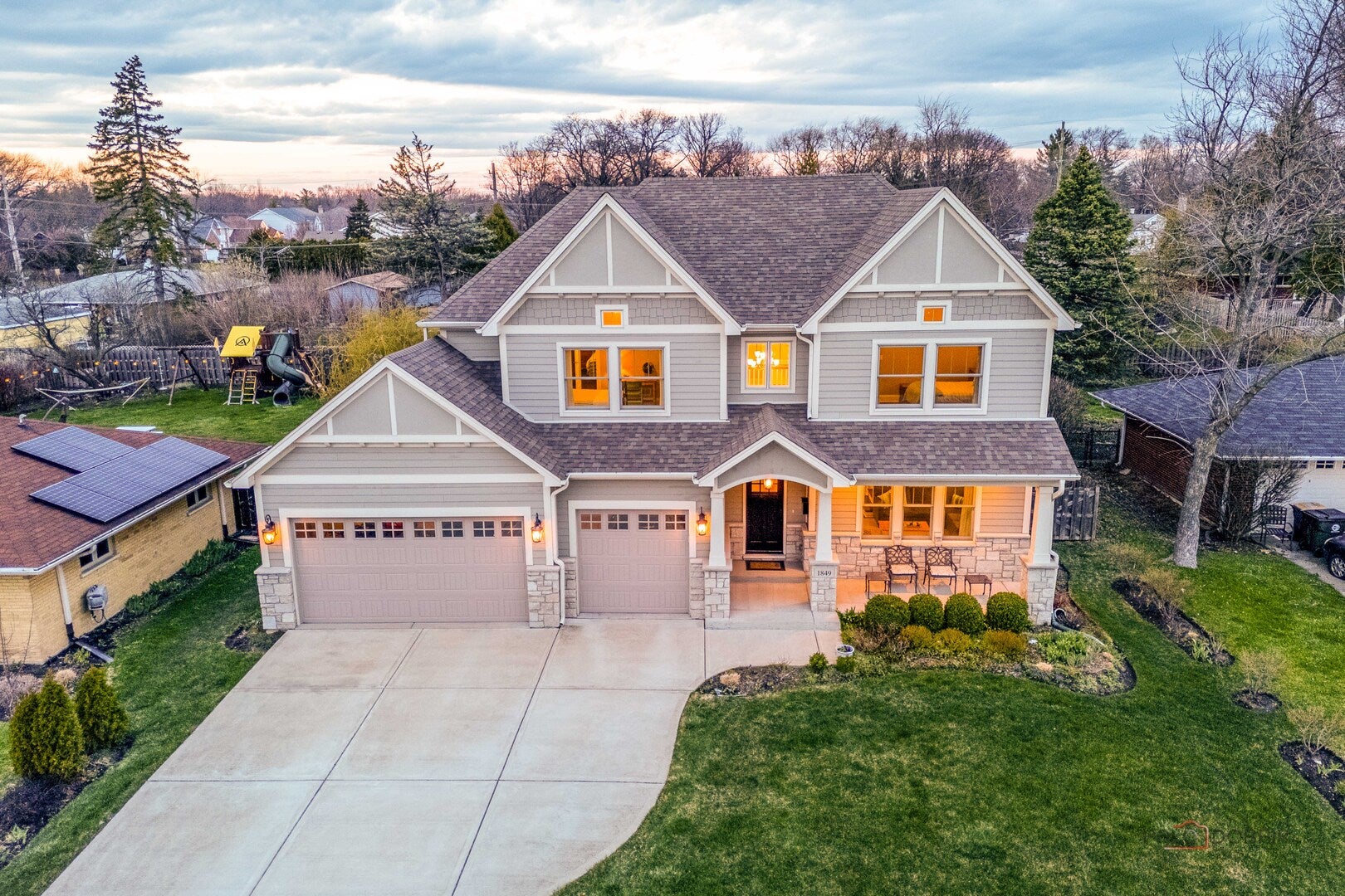 Arlington Heights, Illinois, 60004, United States, 5 Bedrooms Bedrooms, ,5 BathroomsBathrooms,Residential,Active,2035101