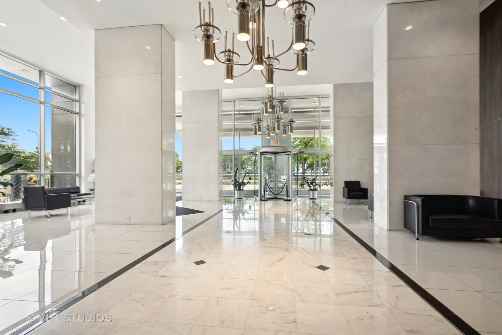 1550 N Lake Shore Drive 2E