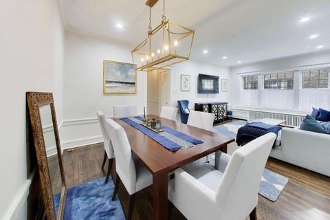 Tiny photo for 440 W Oakdale Avenue #1, Chicago, IL 60657 (MLS # 12623865)