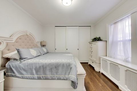 Tiny photo for 440 W Oakdale Avenue #1, Chicago, IL 60657 (MLS # 12623865)