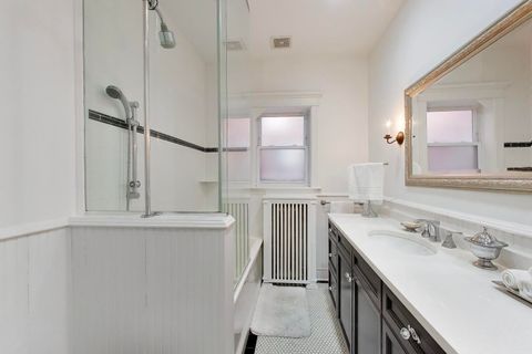 Tiny photo for 440 W Oakdale Avenue #1, Chicago, IL 60657 (MLS # 12623865)