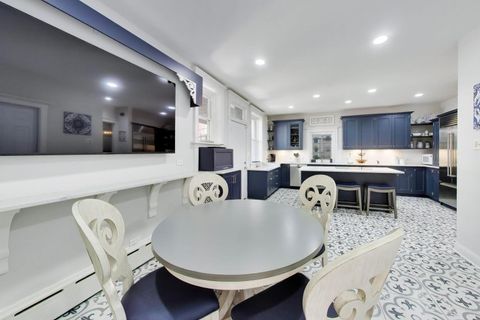 Tiny photo for 440 W Oakdale Avenue #1, Chicago, IL 60657 (MLS # 12623865)