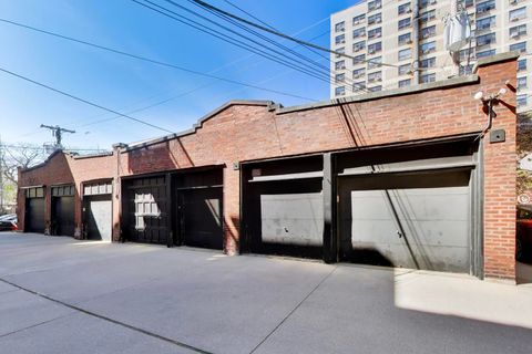 Tiny photo for 440 W Oakdale Avenue #1, Chicago, IL 60657 (MLS # 12623865)