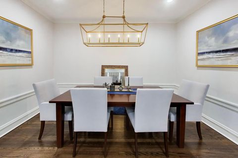 Tiny photo for 440 W Oakdale Avenue #1, Chicago, IL 60657 (MLS # 12623865)