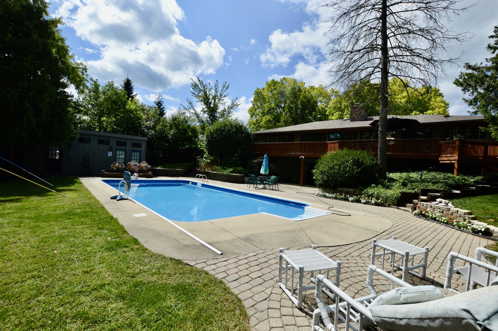 812 N Allen Avenue