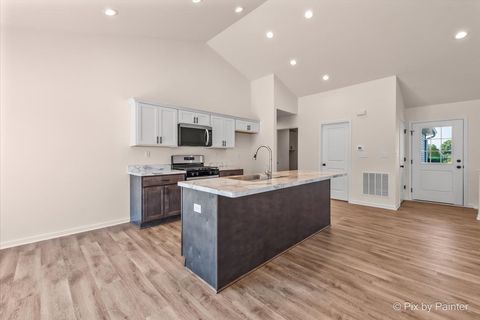 Tiny photo for 715 Apple Valley Road, Harvard, IL 60033 (MLS # 12525976)