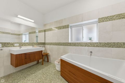 Tiny photo for 1215 E Madison Park Avenue #3, Chicago, IL 60615 (MLS # 12684895)