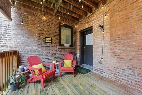 Tiny photo for 1215 E Madison Park Avenue #3, Chicago, IL 60615 (MLS # 12684895)