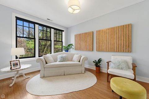 Tiny photo for 1215 E Madison Park Avenue #3, Chicago, IL 60615 (MLS # 12684895)