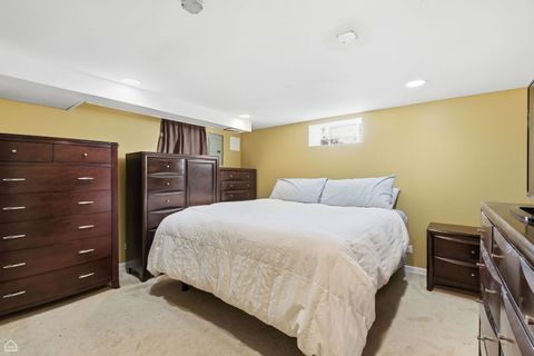 Tiny photo for 9806 S HARDING Avenue, Evergreen Park, IL 60805 (MLS # 12564052)