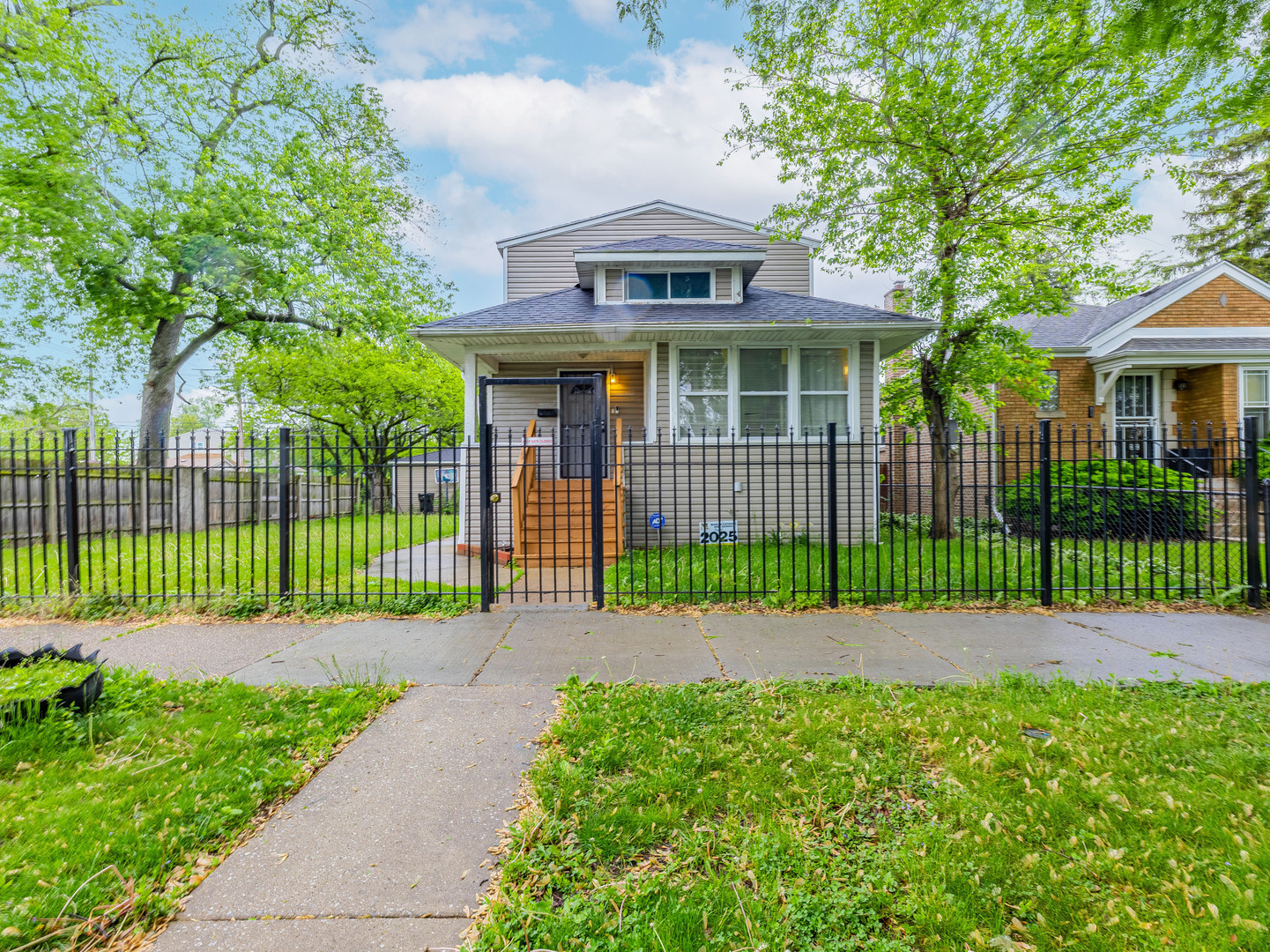 1058 W 105th Street