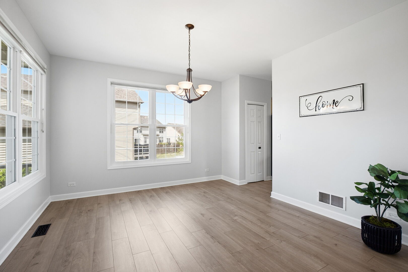 215 S Winthrop Drive