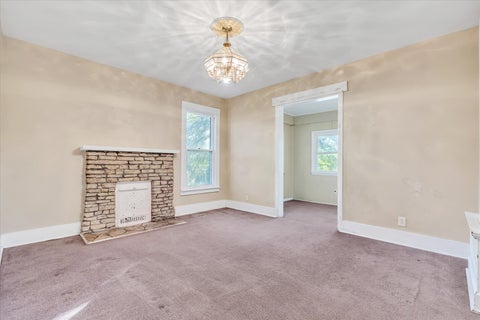 Tiny photo for 817 Farnam Street, Davenport, IA 52803 (MLS # 12789052)
