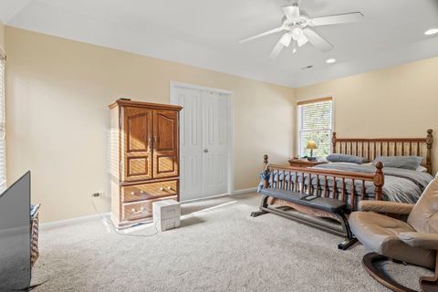 Tiny photo for 816 E Mayfair Road, Arlington Heights, IL 60005 (MLS # 12405467)