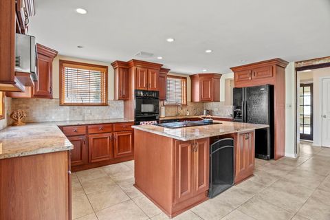 Tiny photo for 816 E Mayfair Road, Arlington Heights, IL 60005 (MLS # 12405467)