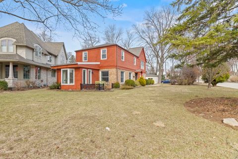 Tiny photo for 816 E Mayfair Road, Arlington Heights, IL 60005 (MLS # 12405467)