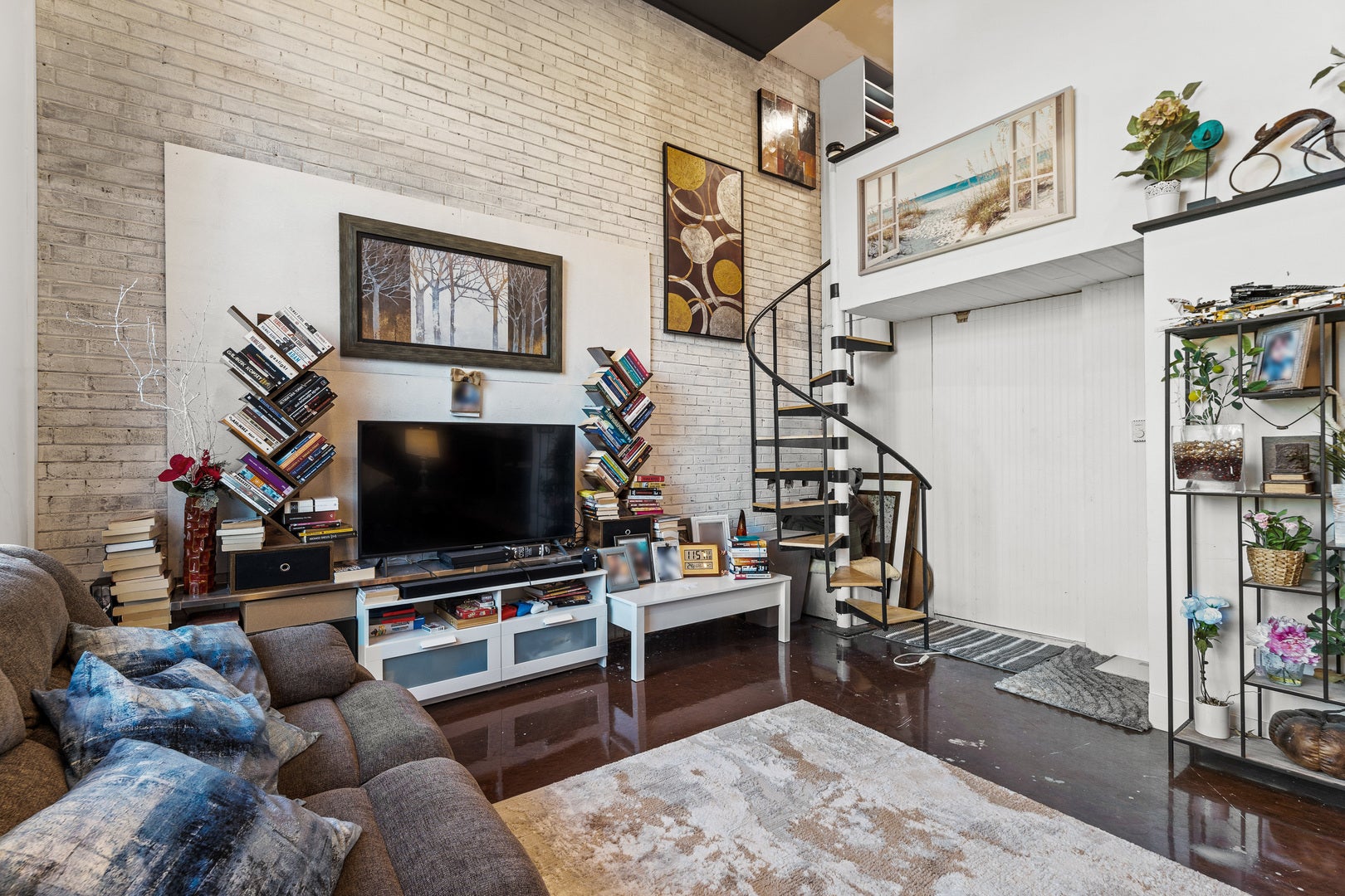 40 N TOWER Road 1E