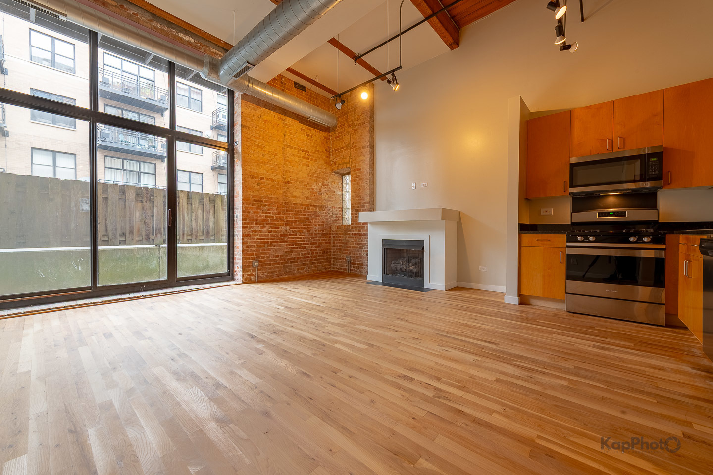 1918 S Michigan Avenue 103