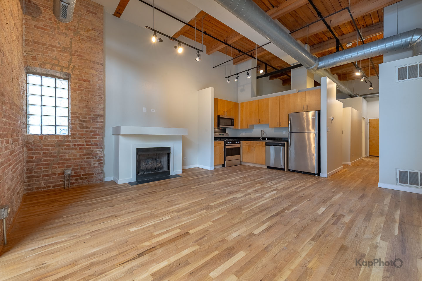 1918 S Michigan Avenue 103