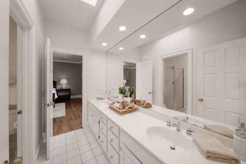 Tiny photo for 340 E Westleigh Road, Lake Forest, IL 60045 (MLS # 12545414)