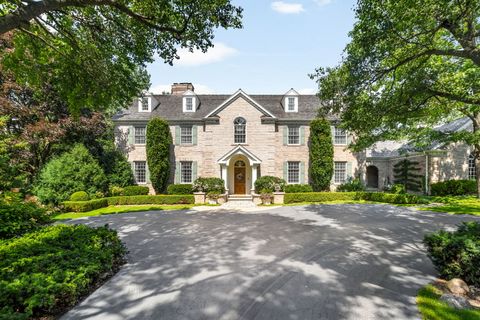 Photo of 340 E Westleigh Road, Lake Forest, IL 60045 (MLS # 12545414)