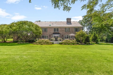 Tiny photo for 340 E Westleigh Road, Lake Forest, IL 60045 (MLS # 12545414)
