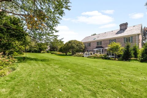 Tiny photo for 340 E Westleigh Road, Lake Forest, IL 60045 (MLS # 12545414)