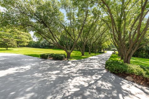 Tiny photo for 340 E Westleigh Road, Lake Forest, IL 60045 (MLS # 12545414)