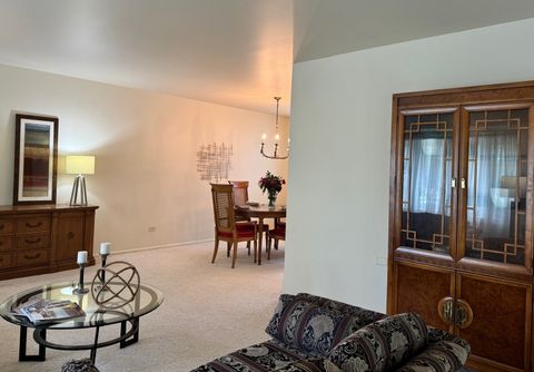 Tiny photo for 416 Trinity Court, Buffalo Grove, IL 60089 (MLS # 12367799)