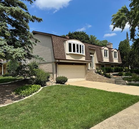 Tiny photo for 416 Trinity Court, Buffalo Grove, IL 60089 (MLS # 12367799)