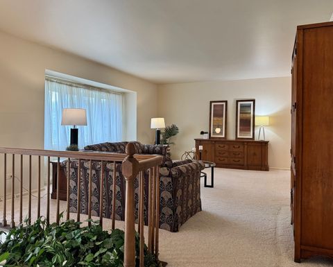 Tiny photo for 416 Trinity Court, Buffalo Grove, IL 60089 (MLS # 12367799)