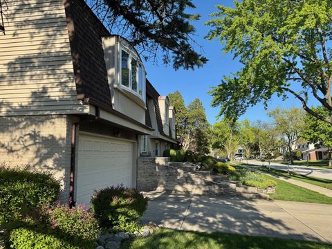 Tiny photo for 416 Trinity Court, Buffalo Grove, IL 60089 (MLS # 12367799)