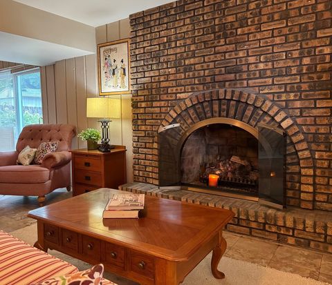 Tiny photo for 416 Trinity Court, Buffalo Grove, IL 60089 (MLS # 12367799)