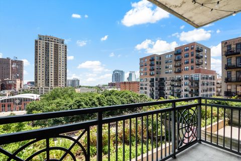 Tiny photo for 5 E 14th Place #602, Chicago, IL 60605 (MLS # 12597905)