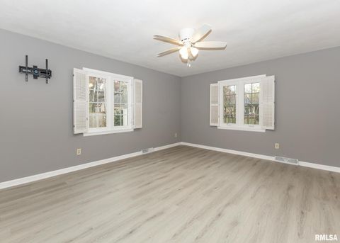 Tiny photo for 3907 44TH Street, Rock Island, IL 61201 (MLS # QC4269720)