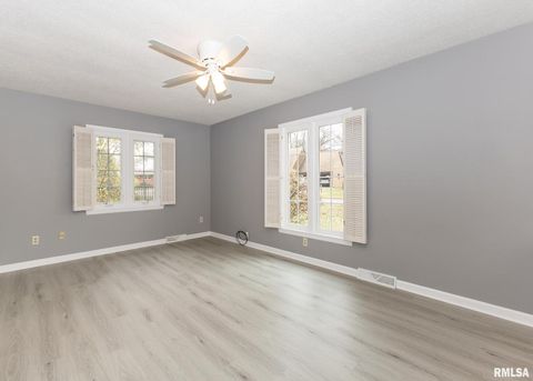 Tiny photo for 3907 44TH Street, Rock Island, IL 61201 (MLS # QC4269720)