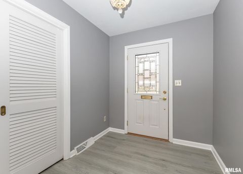 Tiny photo for 3907 44TH Street, Rock Island, IL 61201 (MLS # QC4269720)