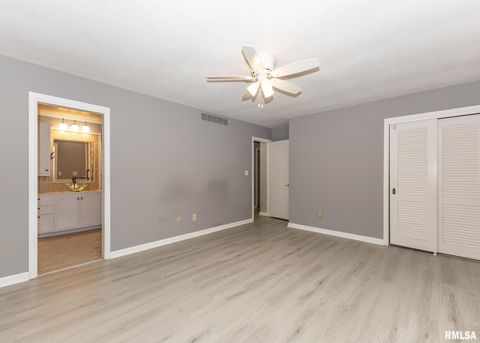 Tiny photo for 3907 44TH Street, Rock Island, IL 61201 (MLS # QC4269720)