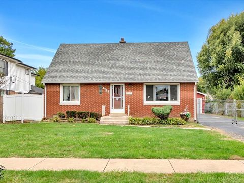 Tiny photo for 7948 Merrimac Avenue, Burbank, IL 60459 (MLS # 12525958)